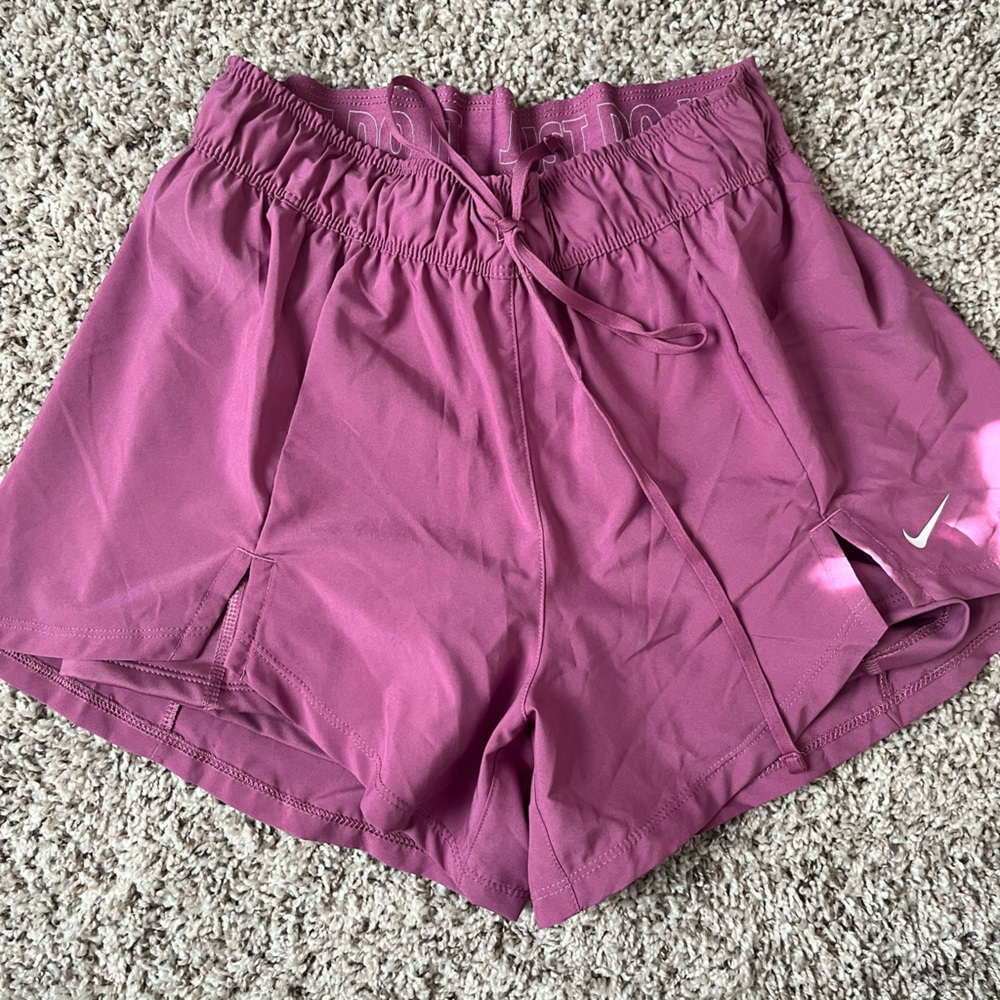 Pink Nike shorts | Small